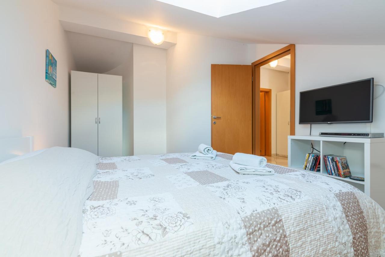 Apartment Mimoza 6, Baska, Krk Экстерьер фото