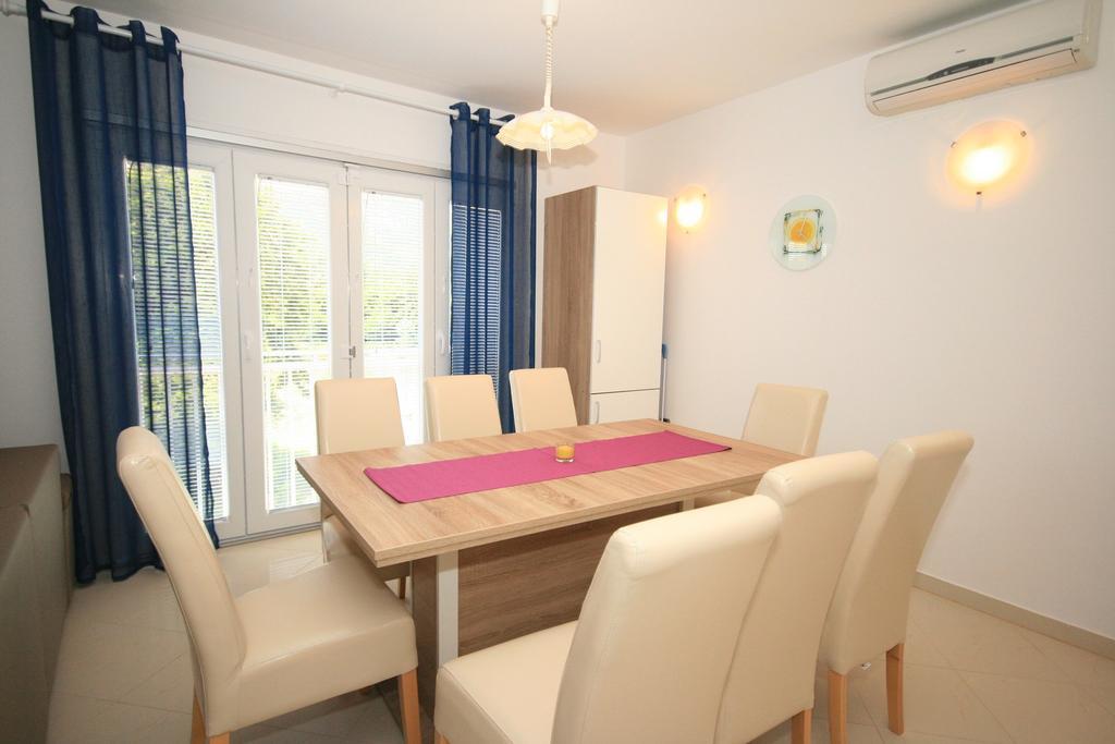 Apartment Mimoza 6, Baska, Krk Экстерьер фото