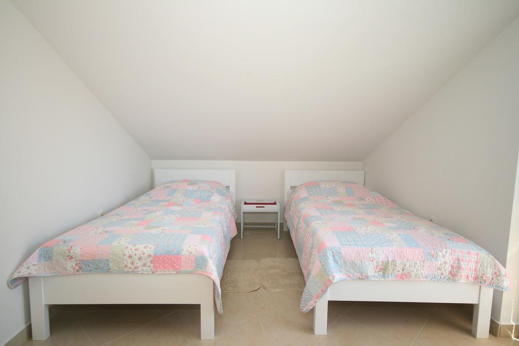 Apartment Mimoza 6, Baska, Krk Экстерьер фото